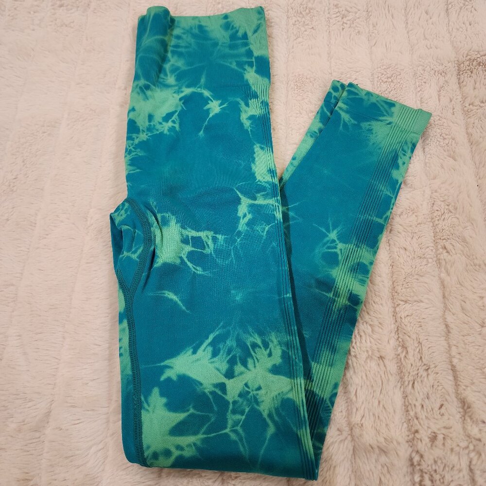 NWOT PCHEEBUM Butt Scrunch Leggings